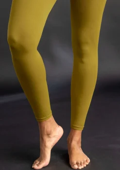 Enfärgade leggings i återvunnen polyamid